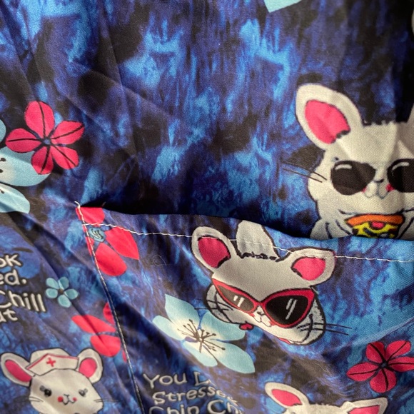 Scrub top - Picture 3 of 3